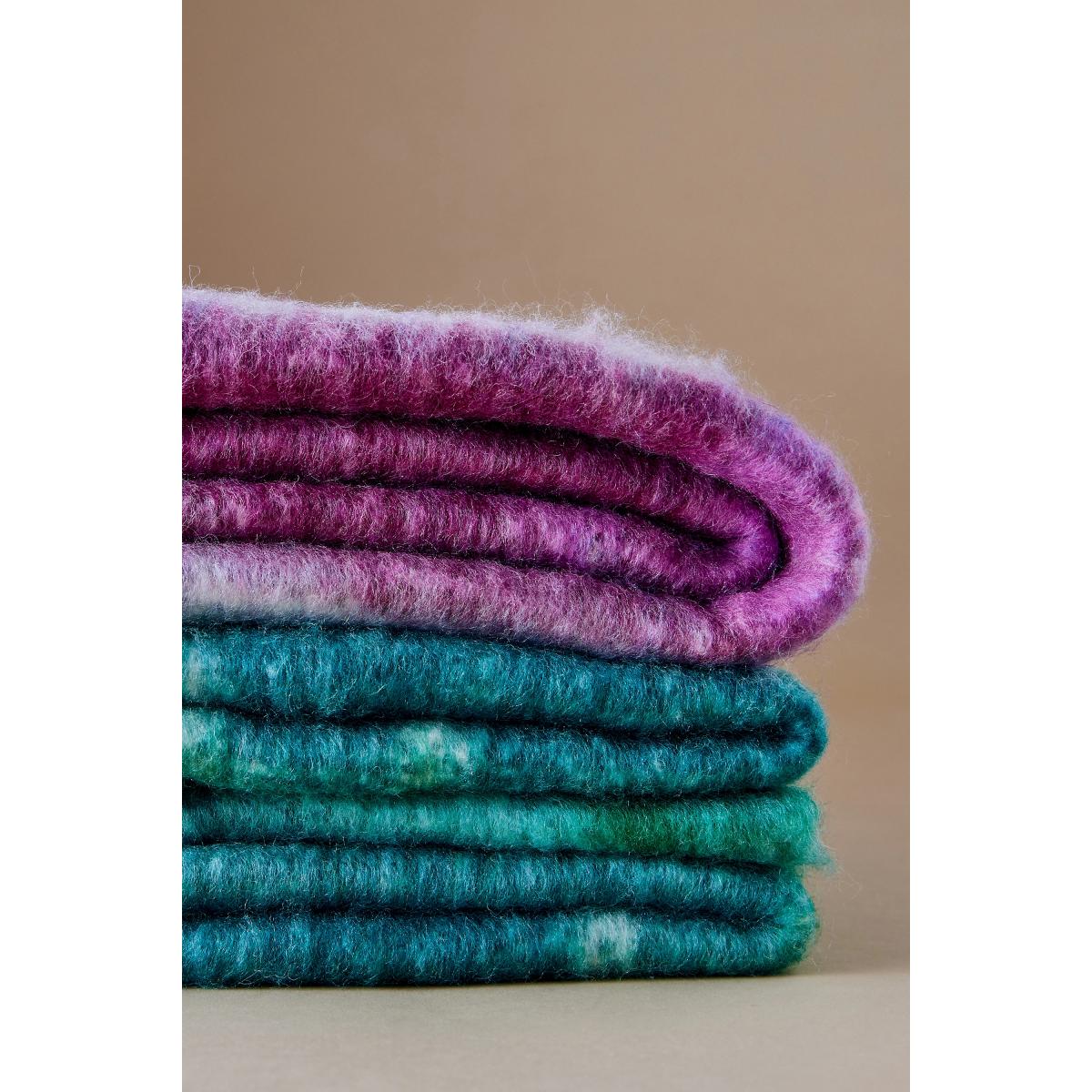 Cosy Cocoon Fringed Throw – image 4