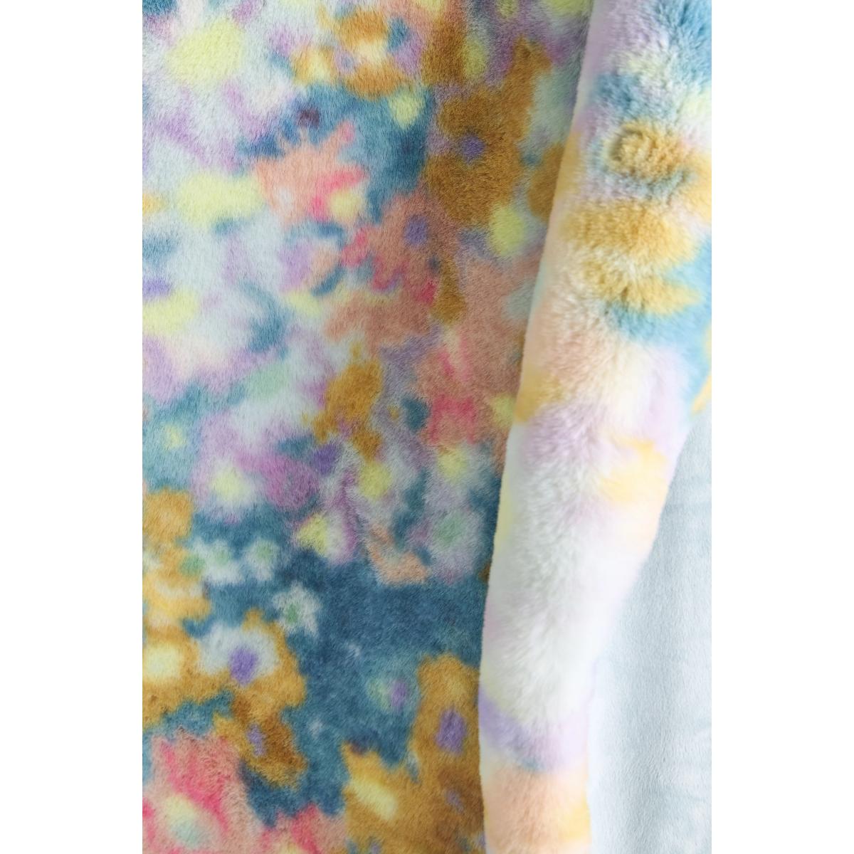 Sophie Printed Faux Fur Throw Blanket – image 2