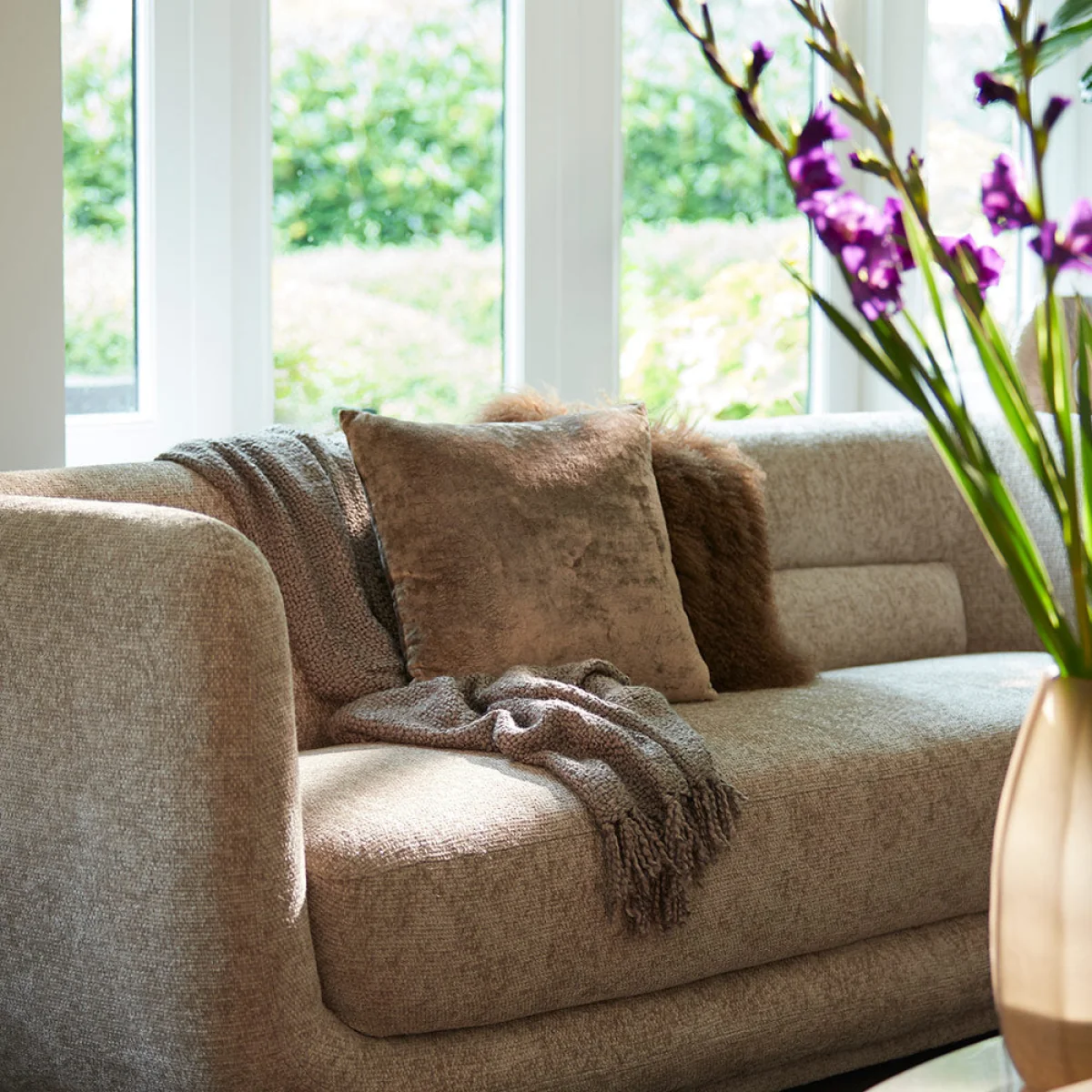 Grey Woven Throw – image 2