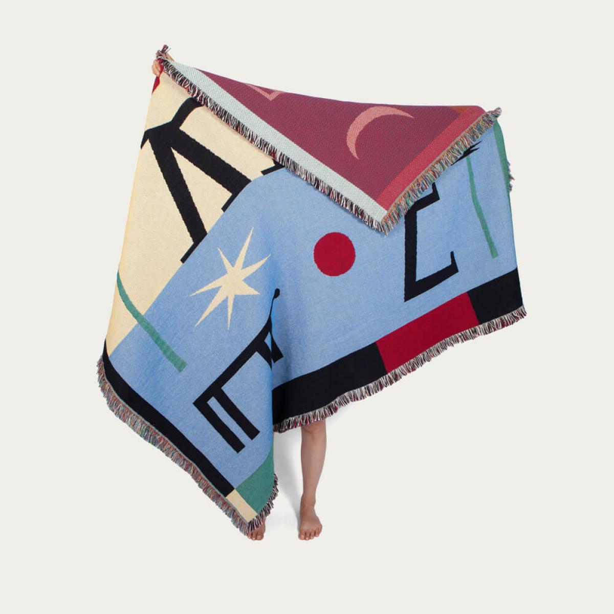 Amanaz Throw – image 2
