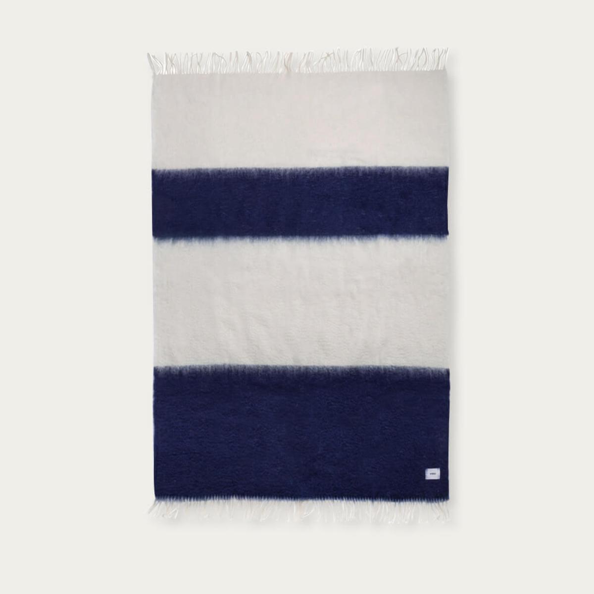 Mohair Blanket V36 – image 4