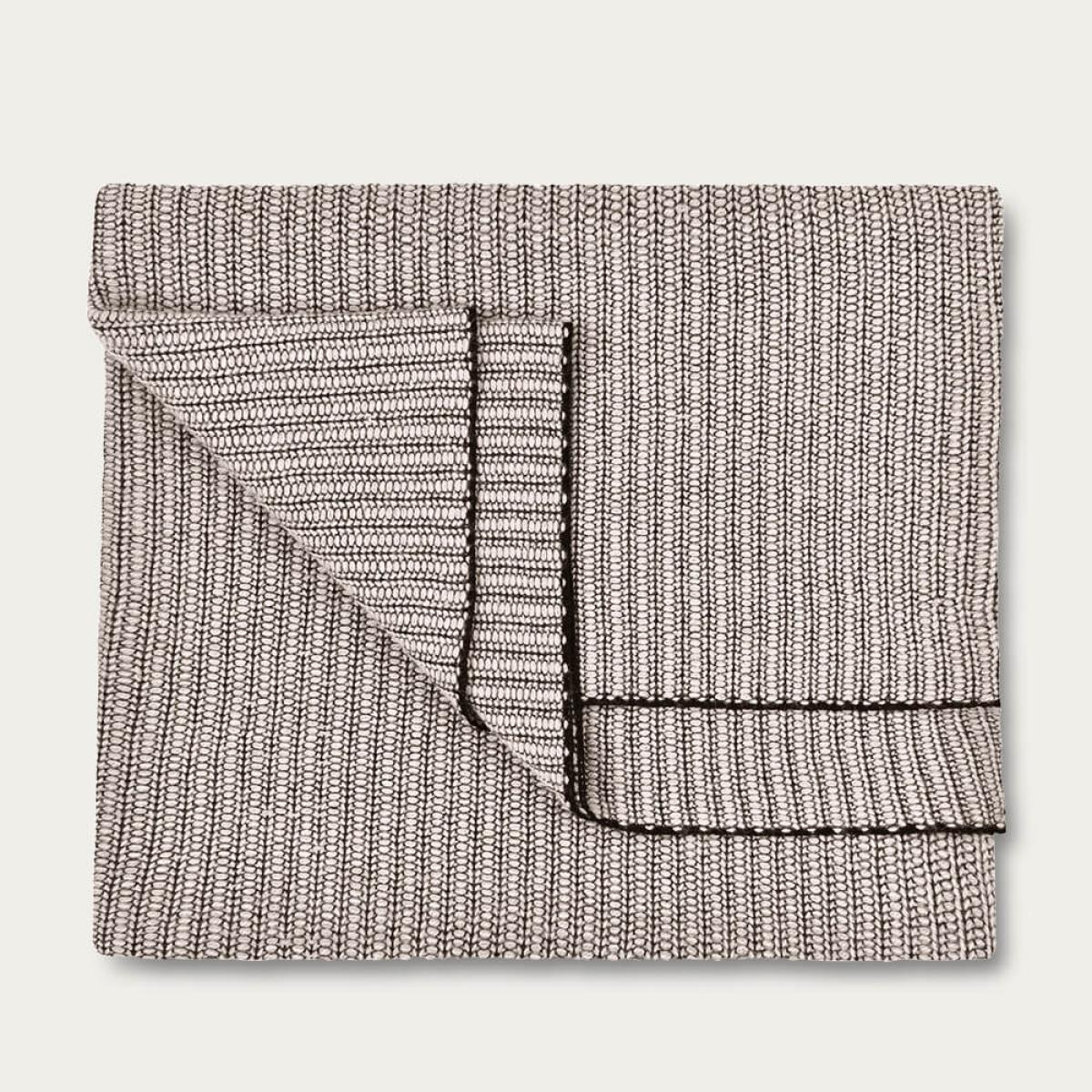 Off White Braided Throw – image 1