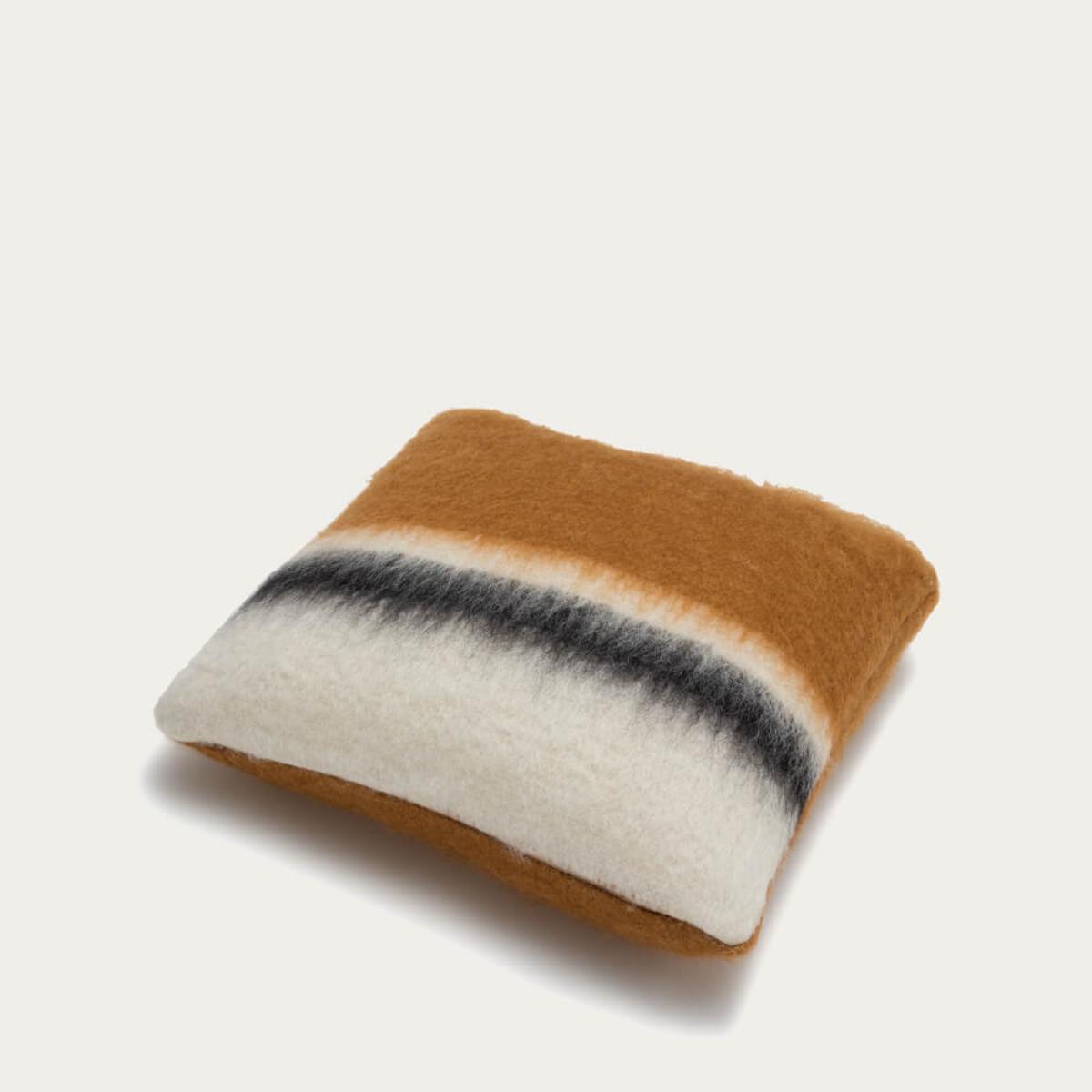 Mohair Pillow V107 – image 2