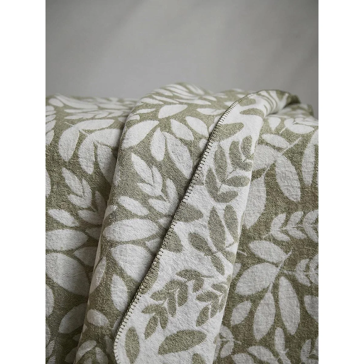Woven Vine Throw – image 2