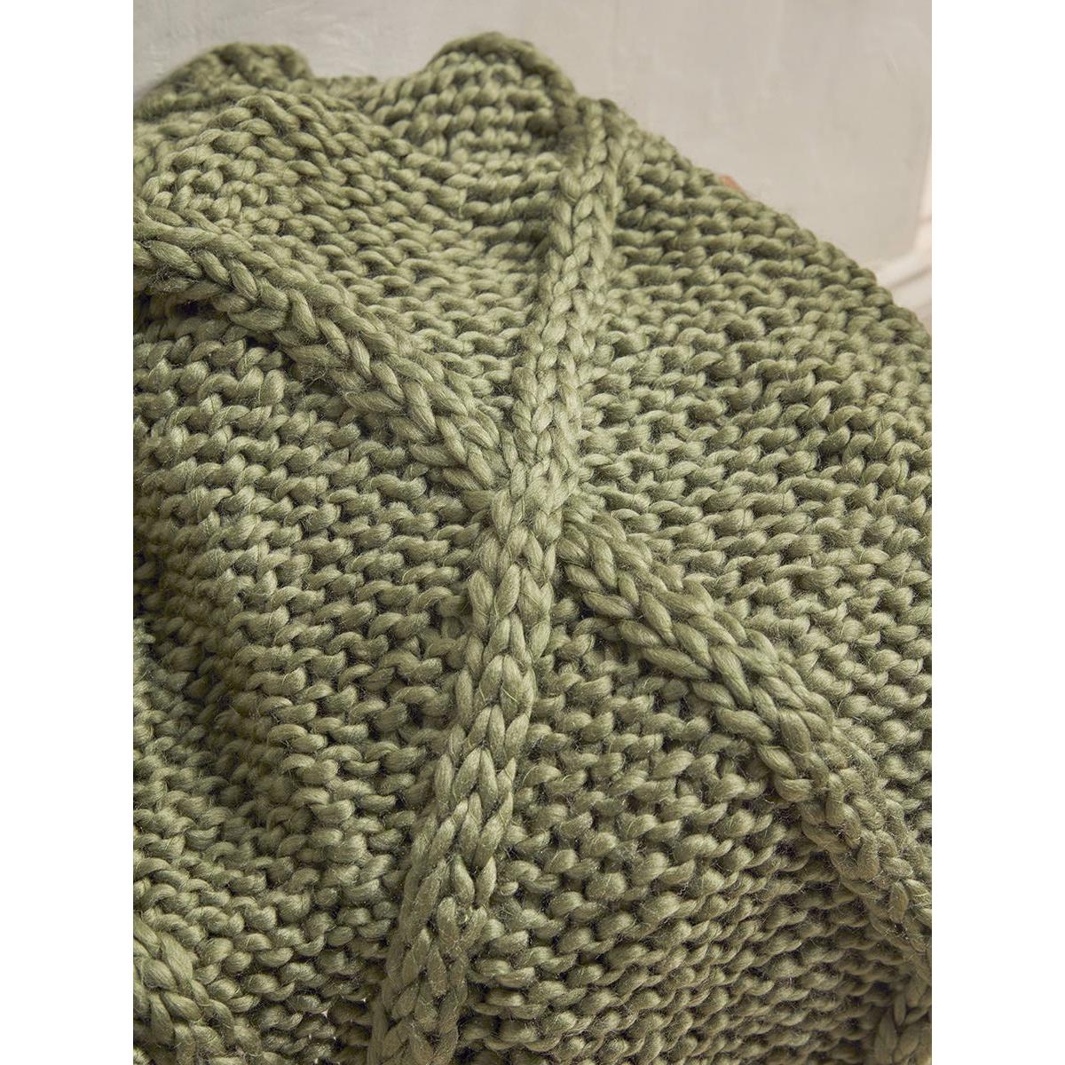Cable Knit Diamond Throw – image 3