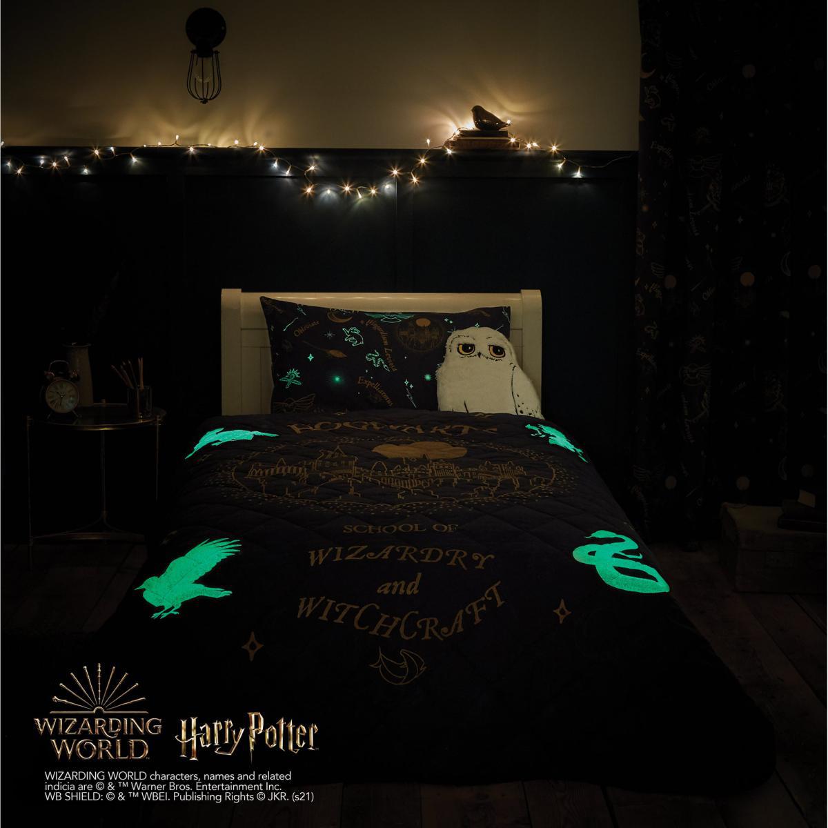 Harry Potter Hogwarts Glow in the Dark Bedspread MultiColoured – image 2