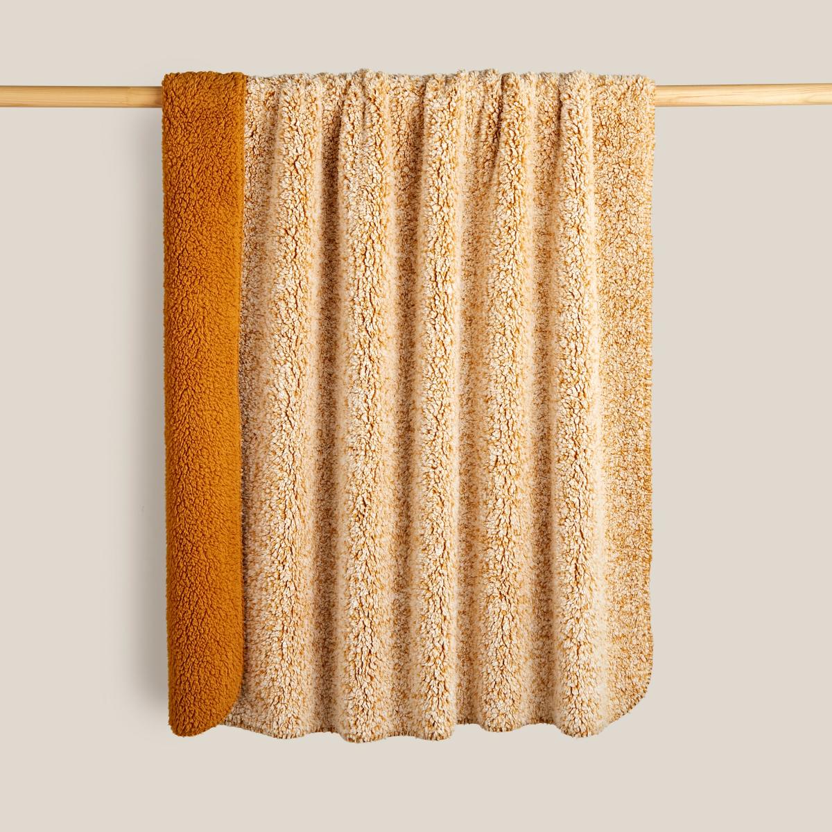 Extra Cosy Reverse Teddy 180x130 Throw Gold – image 2