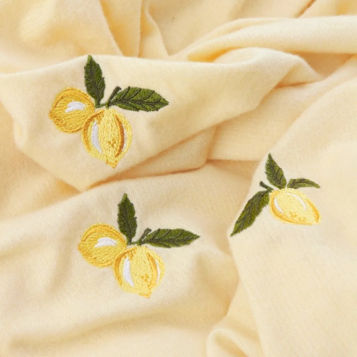 furn. Fruits Zesty Lemon Throw Blanket 130cm x 180cm – image 1
