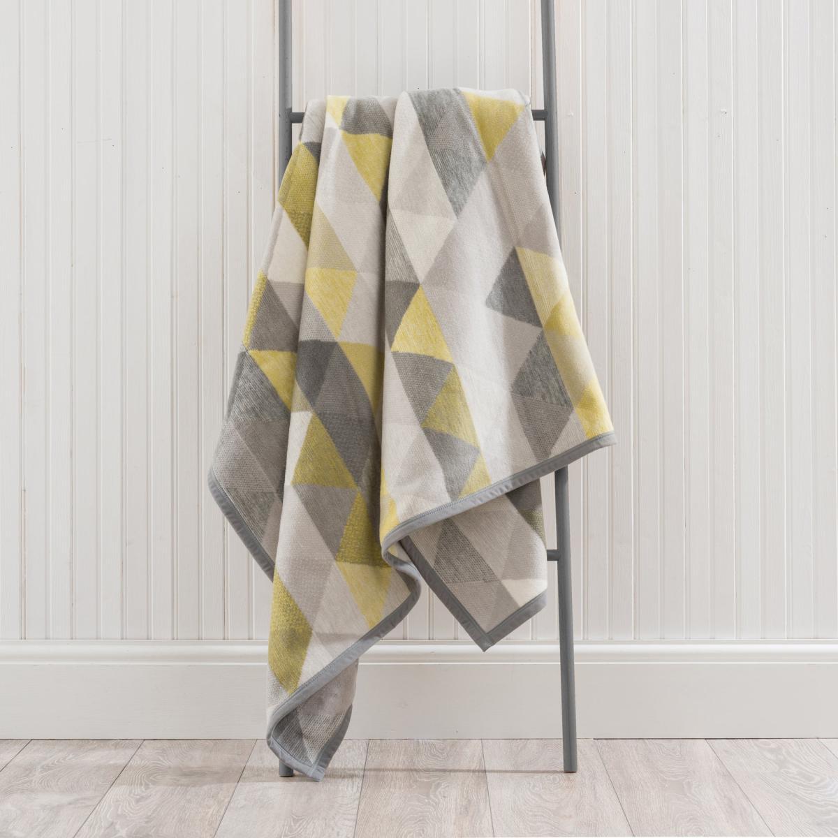Thermosoft Geo Ochre Throw Yellow – image 1