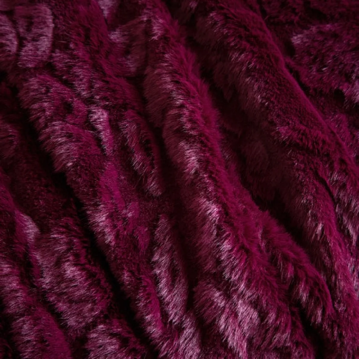 Floral Carved Faux Fur Throw Blanket 130cm x 180cm – image 2