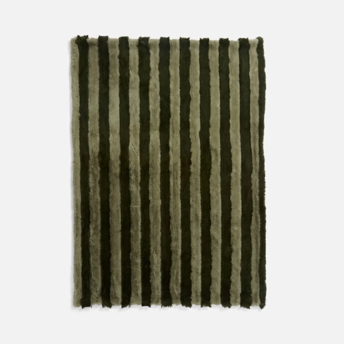 Two-Tone Striped Faux Fur Throw Blanket 130cm x 180cm – image 3