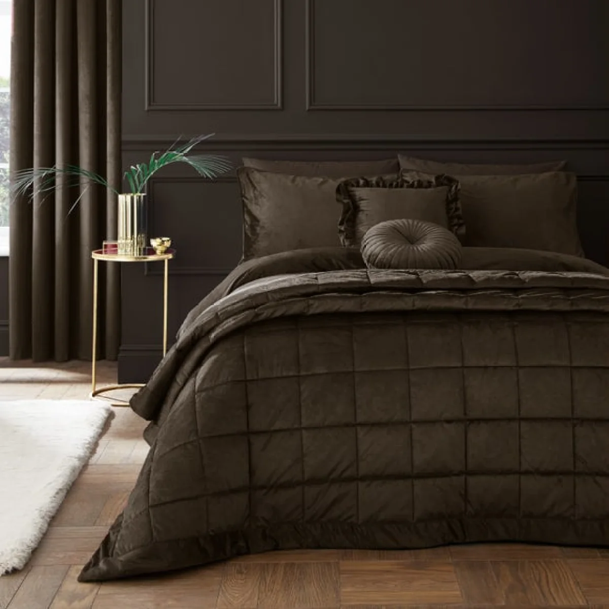 Catherine Lansfield Kingsley Matt Velvet Quilted Bedspread – image 1