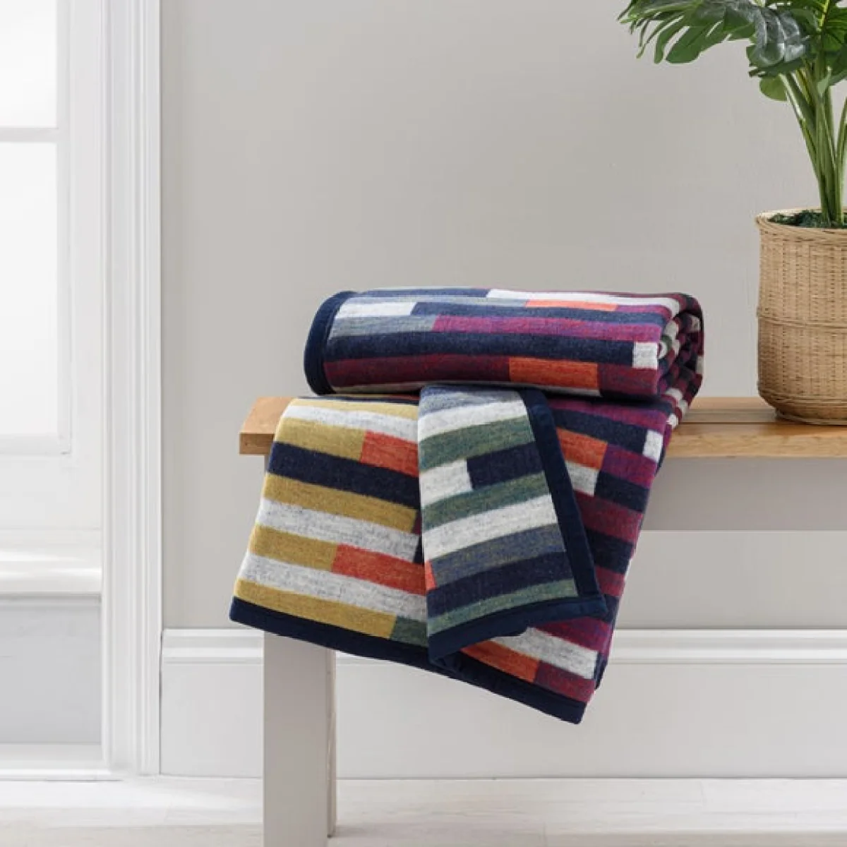 Supersoft Audenza Blocks Throw MultiColoured – image 5