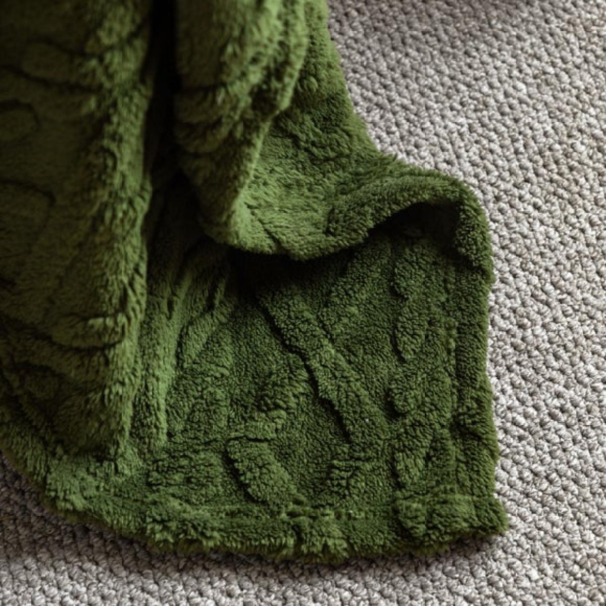 Forest Cable Stitched Throw Blanket – image 2