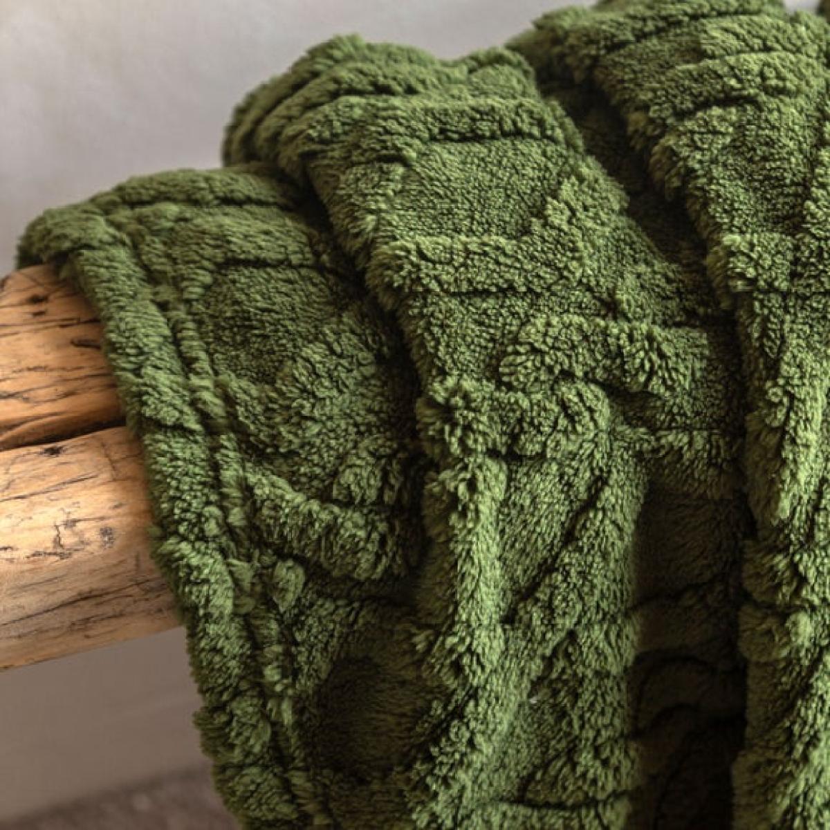 Forest Cable Stitched Throw Blanket – image 3