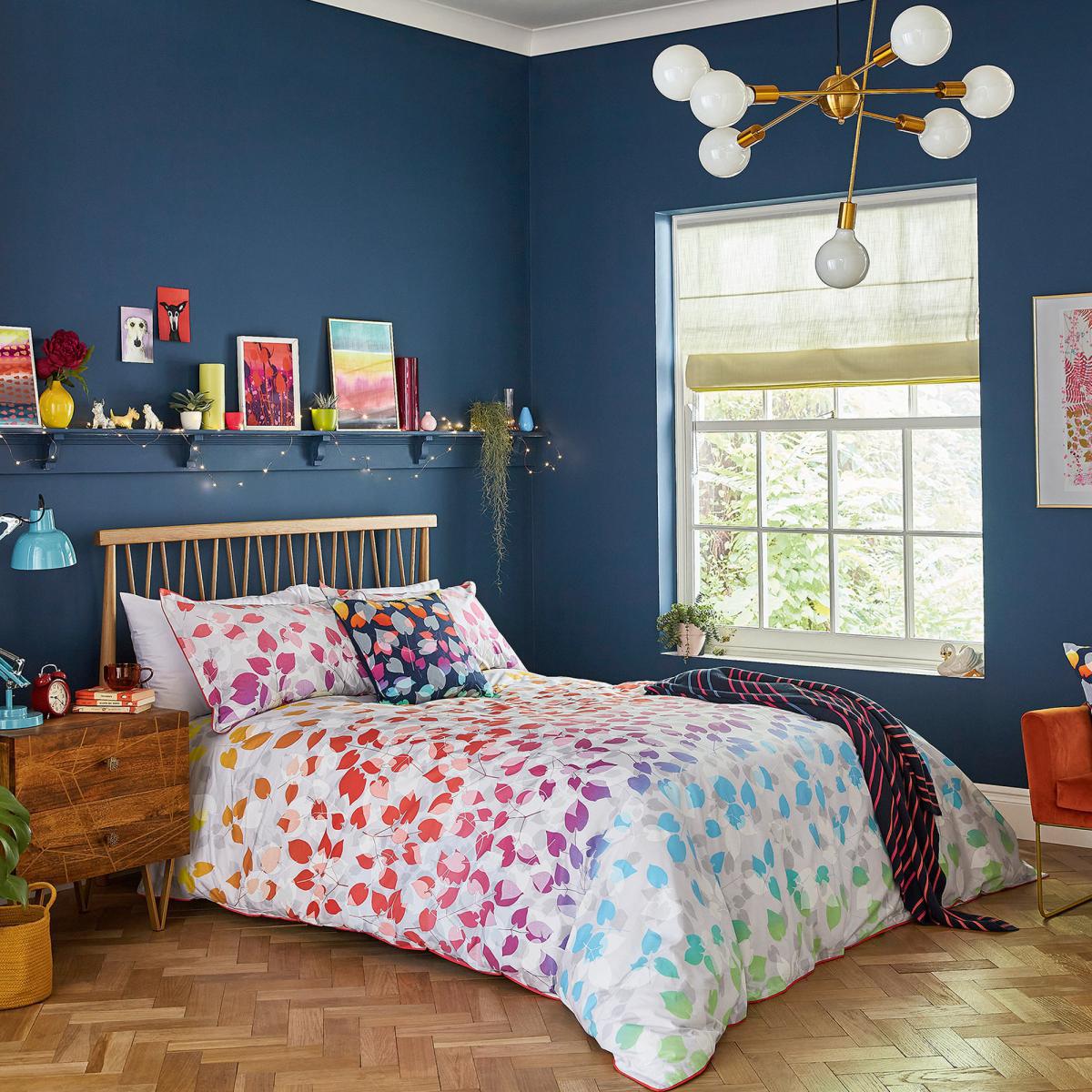 Clarissa Scattered Hearts Rainbow Throw MultiColoured – image 4