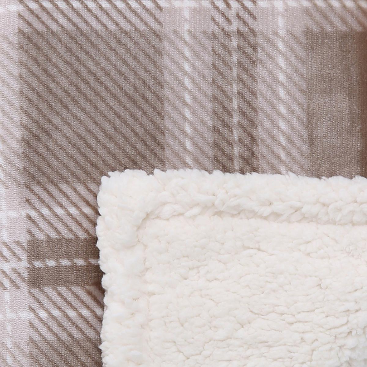 Checked Reverse Sherpa Fleece Natural Throw Natural – image 3