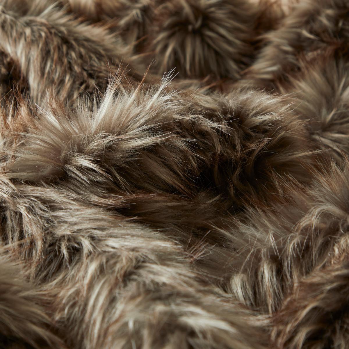 Bear Faux Fur 130cm x 180cm Throw Beige – image 3