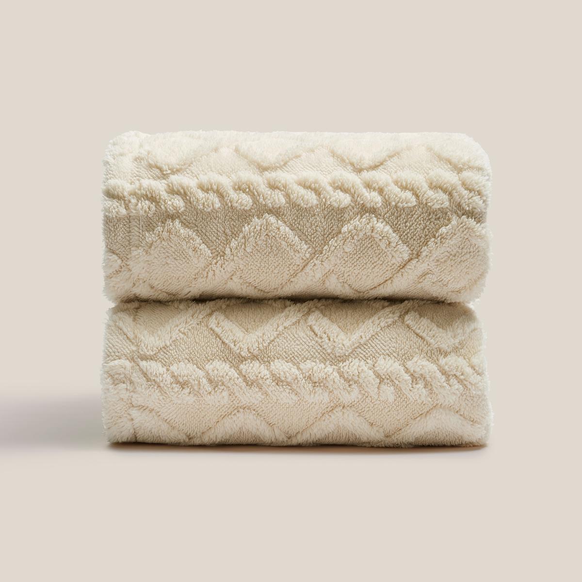 Cable Sherpa 130x180cm Throw White – image 4