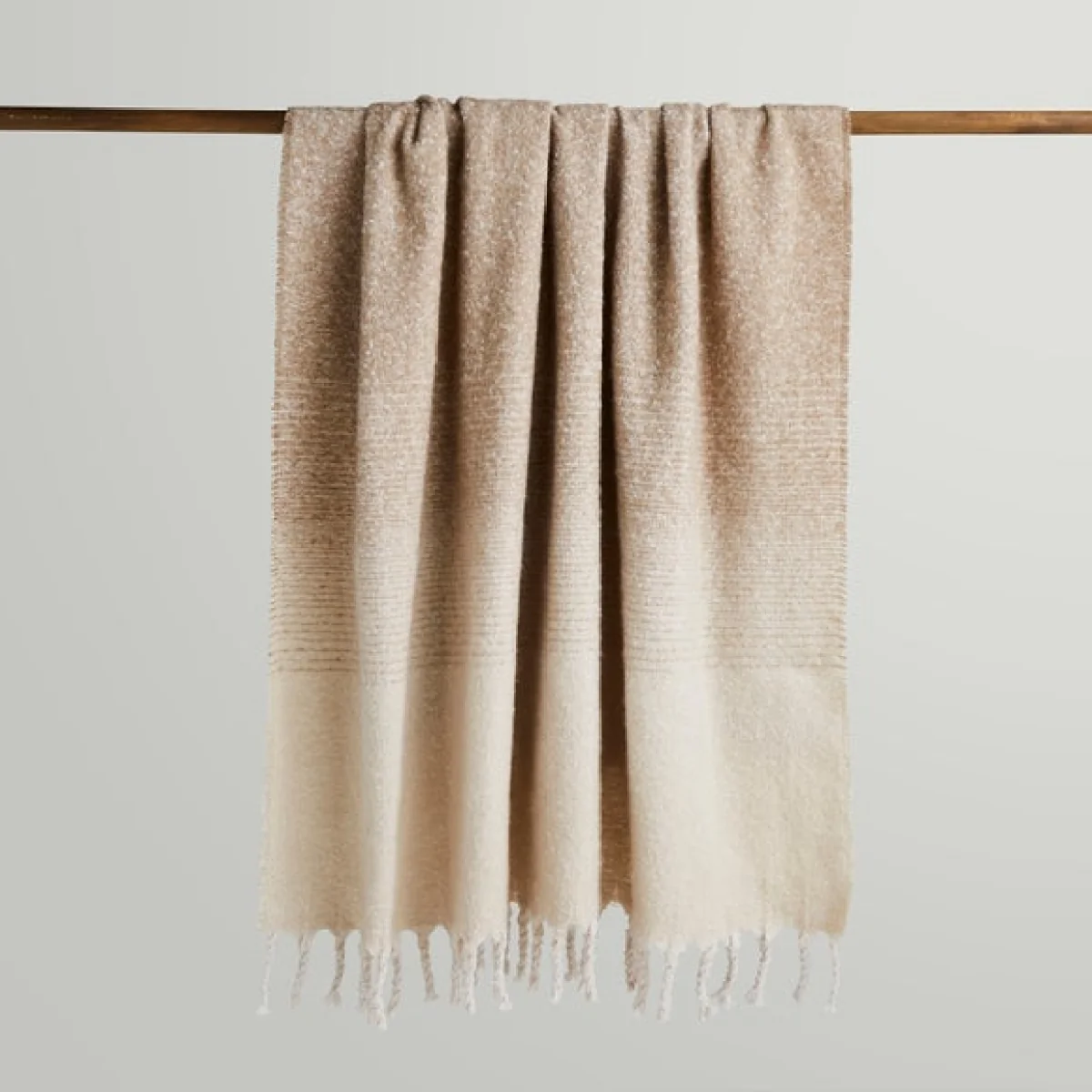 Ombre Mohair Throw 130x180cm Natural – image 1