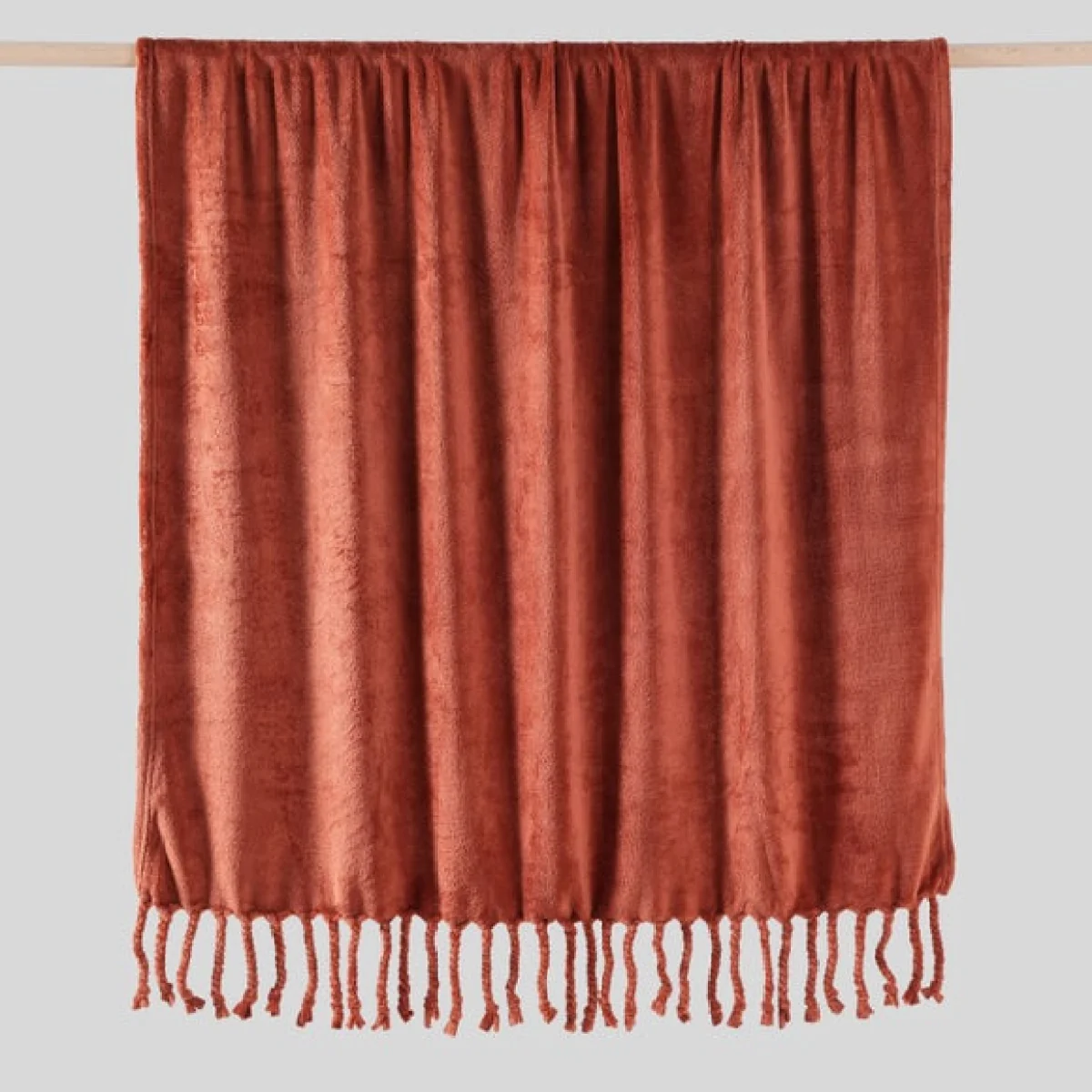 Tassel Throw Blanket 130cm x 170cm – image 3