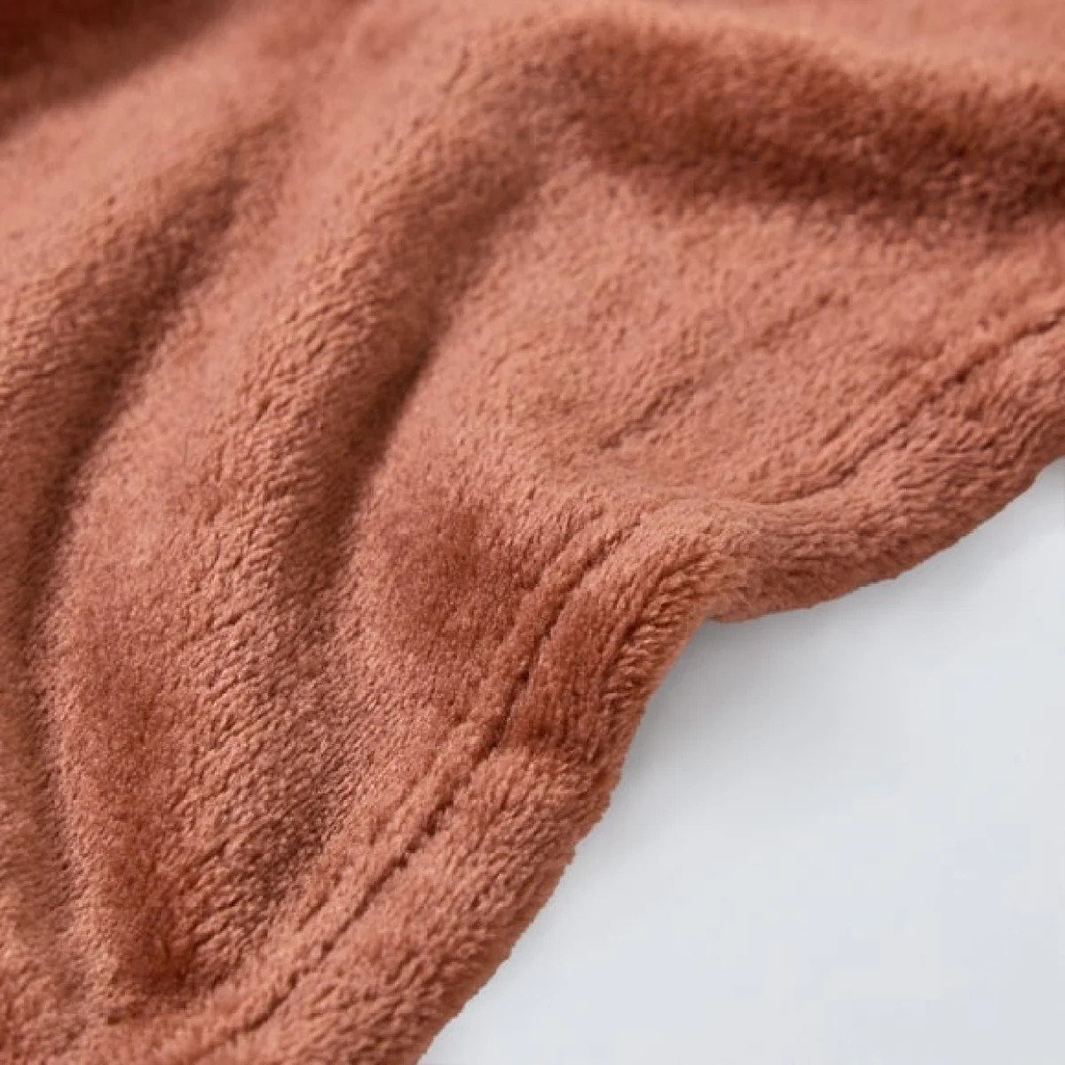 Tassel Throw Blanket 130cm x 170cm – image 5