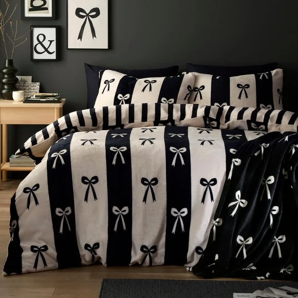 Fusion Bows Throw Blanket – image 5