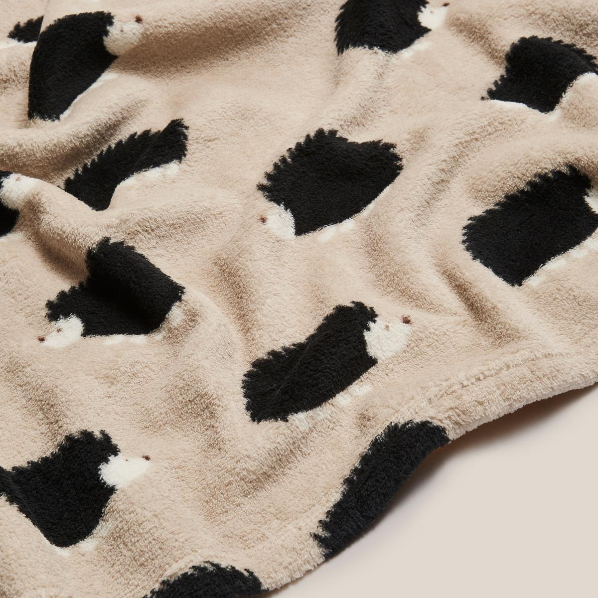 Hattie the Hedgehog Printed Throw Brown/Black/White – image 3