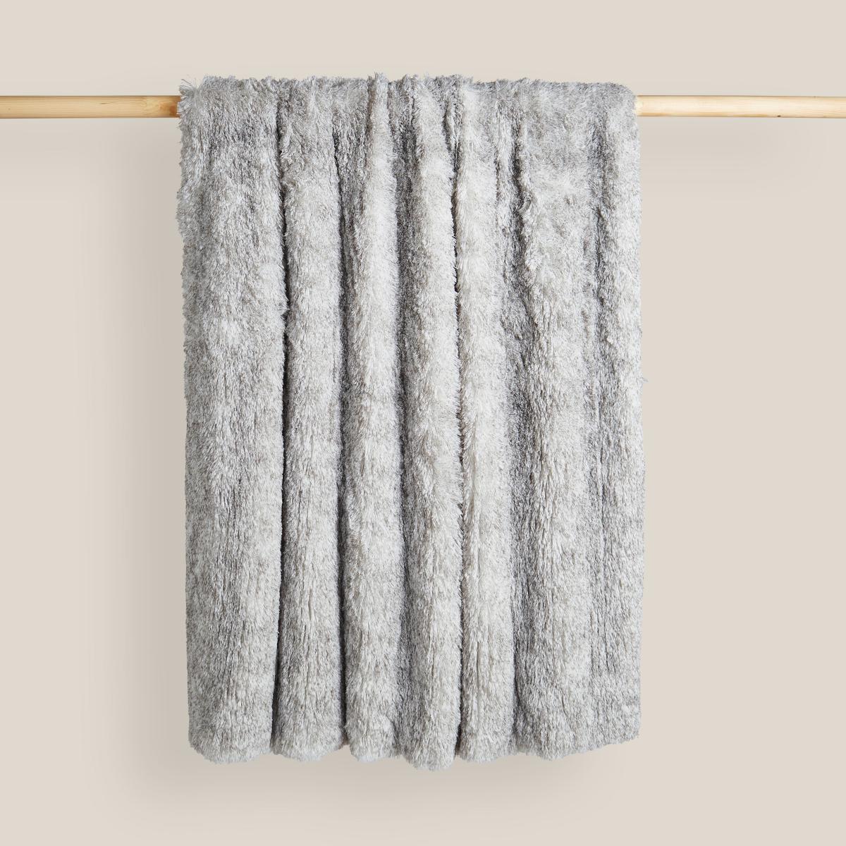Heather Tipped Faux Fur Grey Throw Grey – image 3