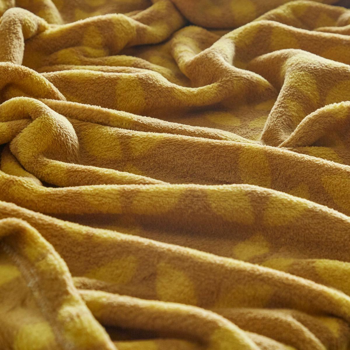 Modern Leaves Ochre Throw 130x170cm Ochre – image 3