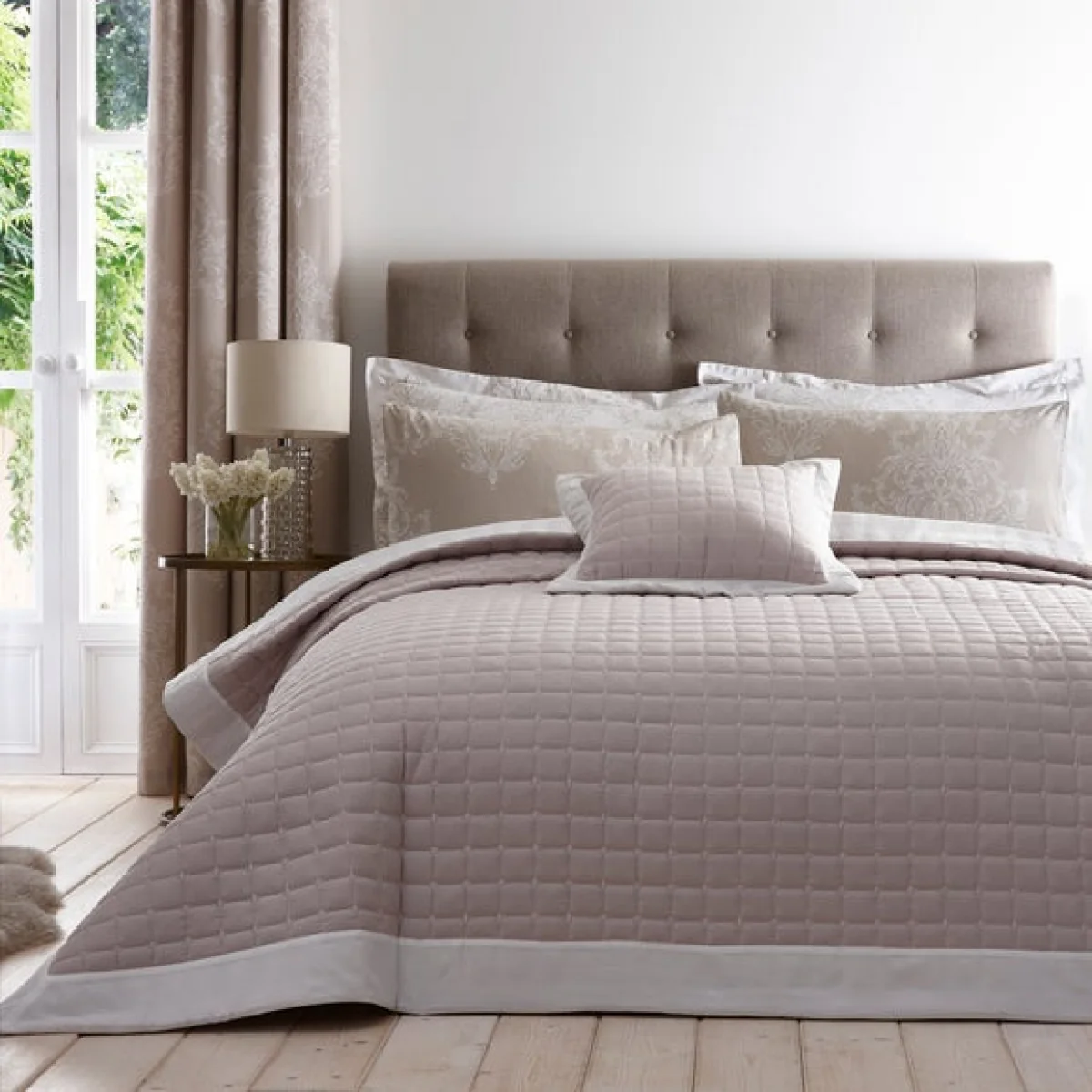 Versailles Natural Bedspread Natural – image 1