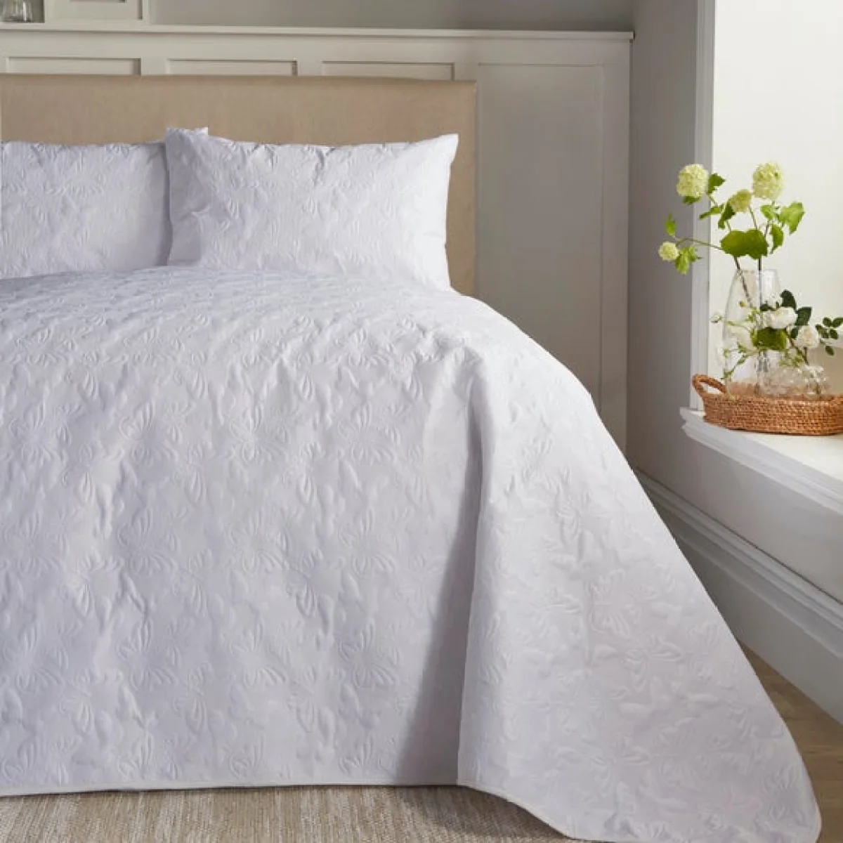 Butterfly Garden White Bedspread 230cm x 200cm White