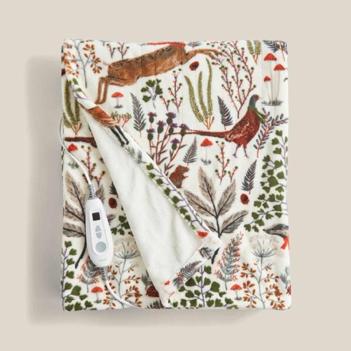 Printed Fleece Woodland Electric Throw Blanket – image 2