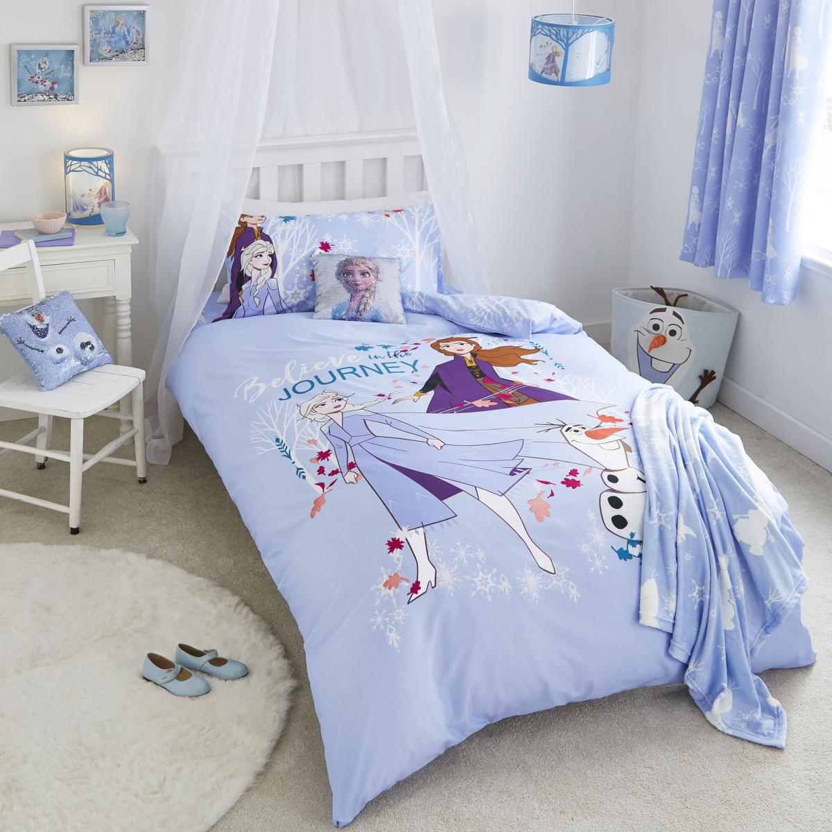 Frozen 2 Fleece Blanket Blue – image 3