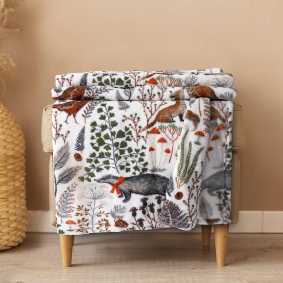 Woodland Printed Fleece Throw Blanket – image 2