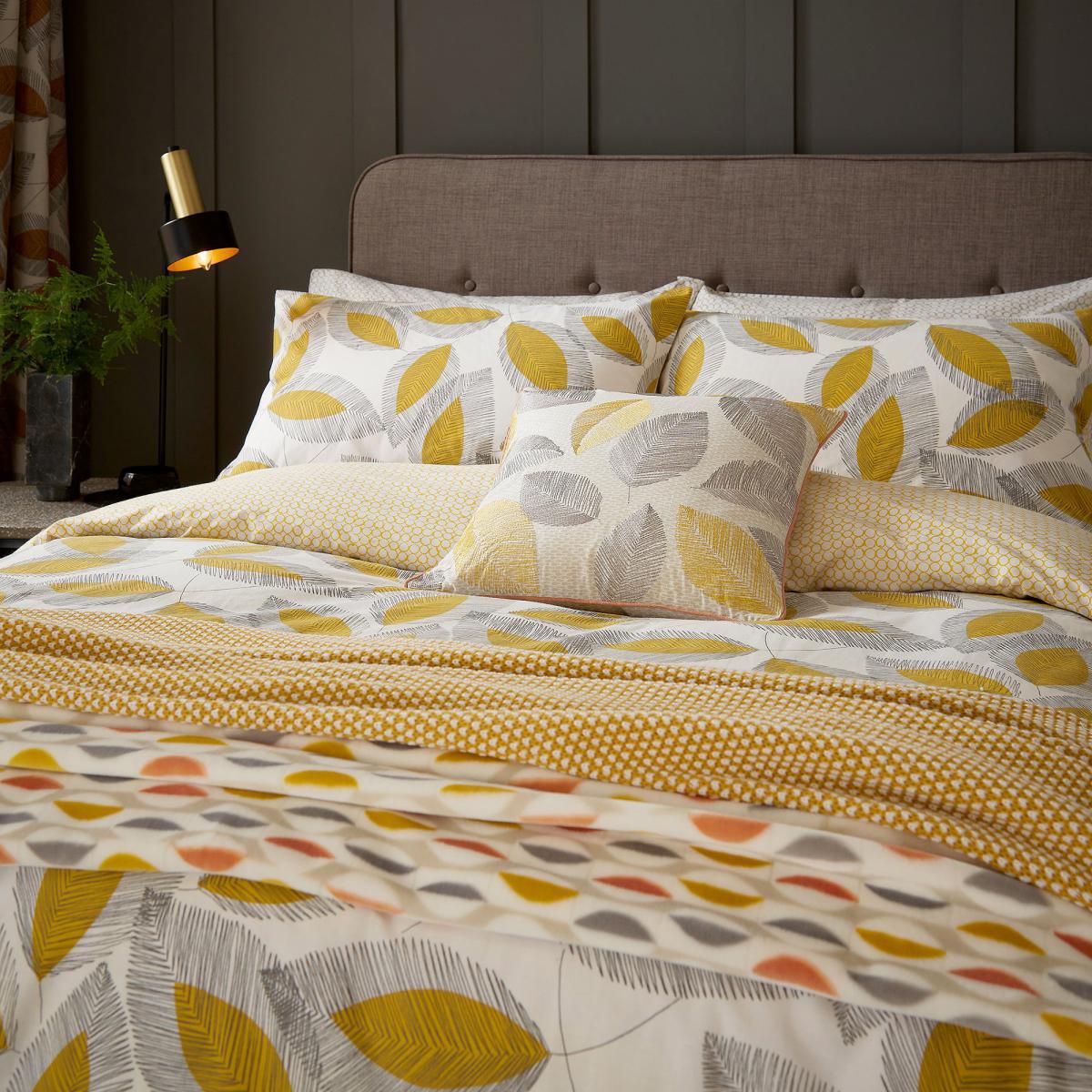 Helena Springfield Cassia Grove Cinnamon Knit Throw Ochre – image 4