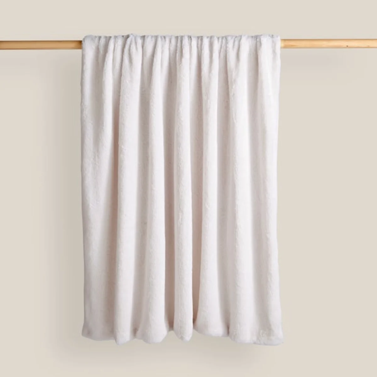 Lenon Plush Throw Orange Umber – image 3