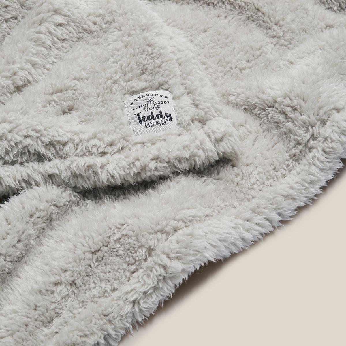 Teddy Bear Throw Grey – image 4