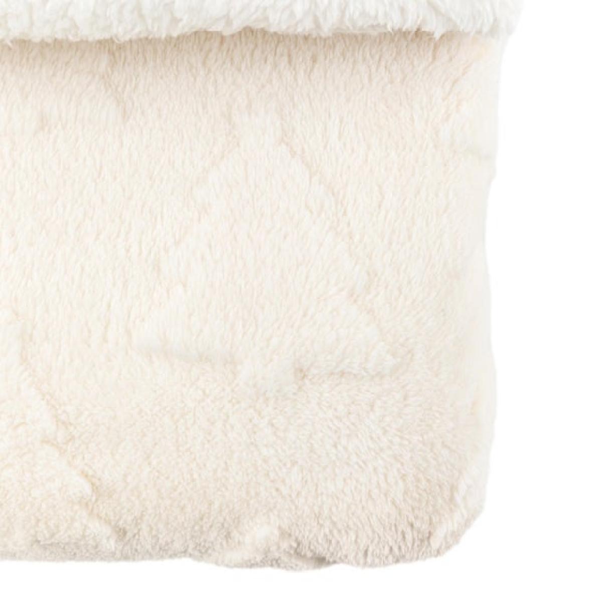 Luxurious Christmas Tree Embellished Sherpa Throw Blanket – image 6