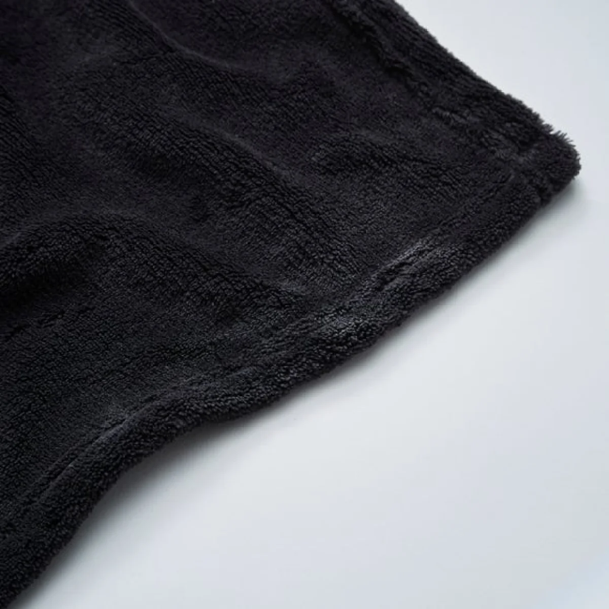 Soft Fleece Recycled Throw, 130x170cm Black (2) – image 4