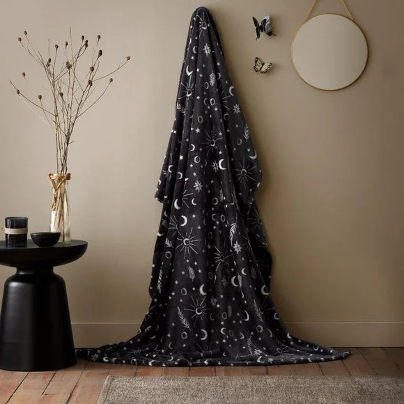 Fusion Celeste Throw Blanket – image 1
