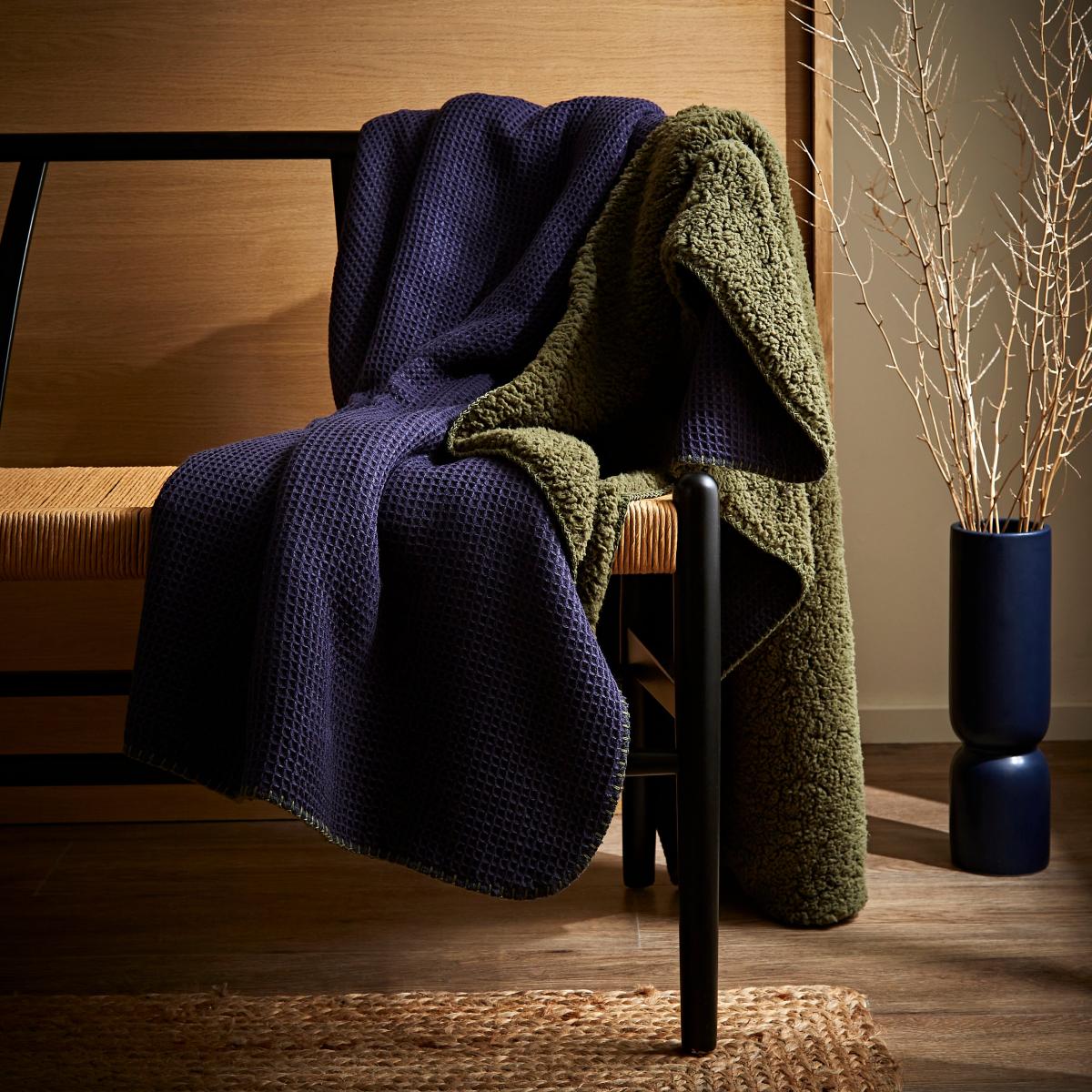 Waffle Sherpa 130 x 180cm Throw Olive – image 1