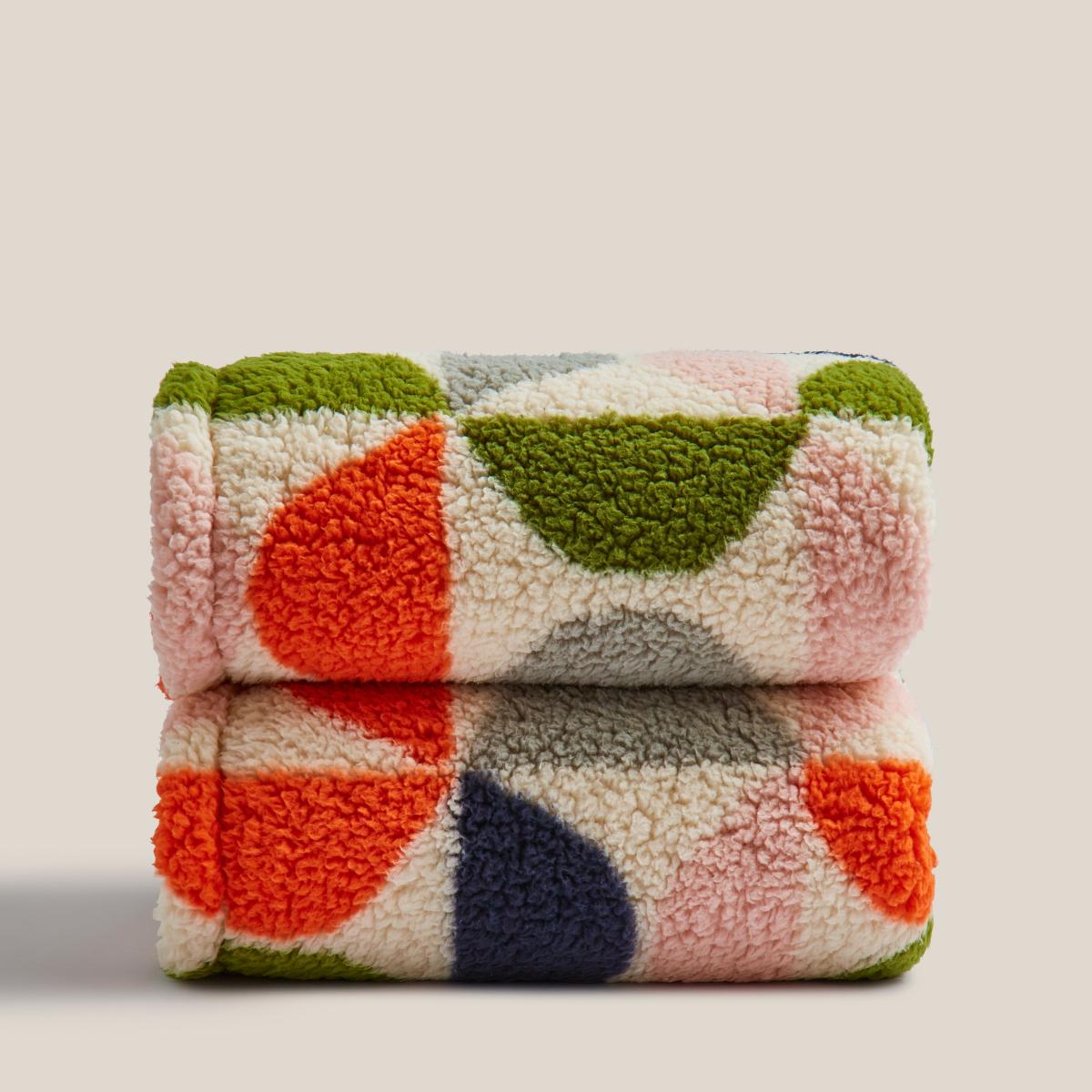Elements Semi Circle Sherpa Printed Fleece Throw 130x180cm MultiColoured – image 4