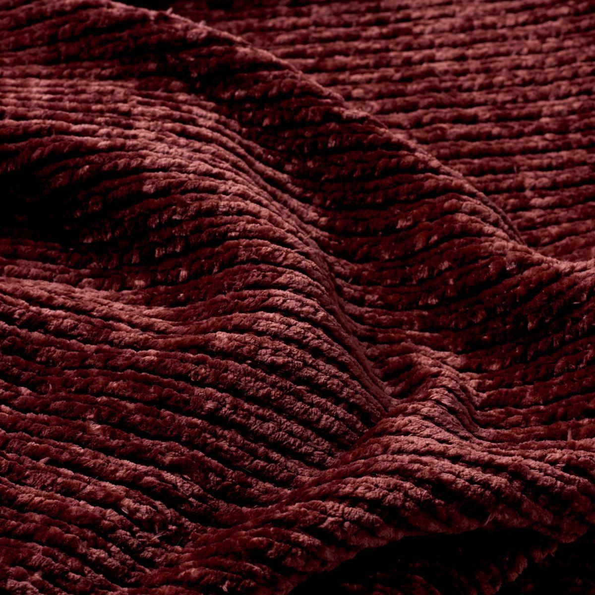 Crystal Chenille Throw Merlot – image 3