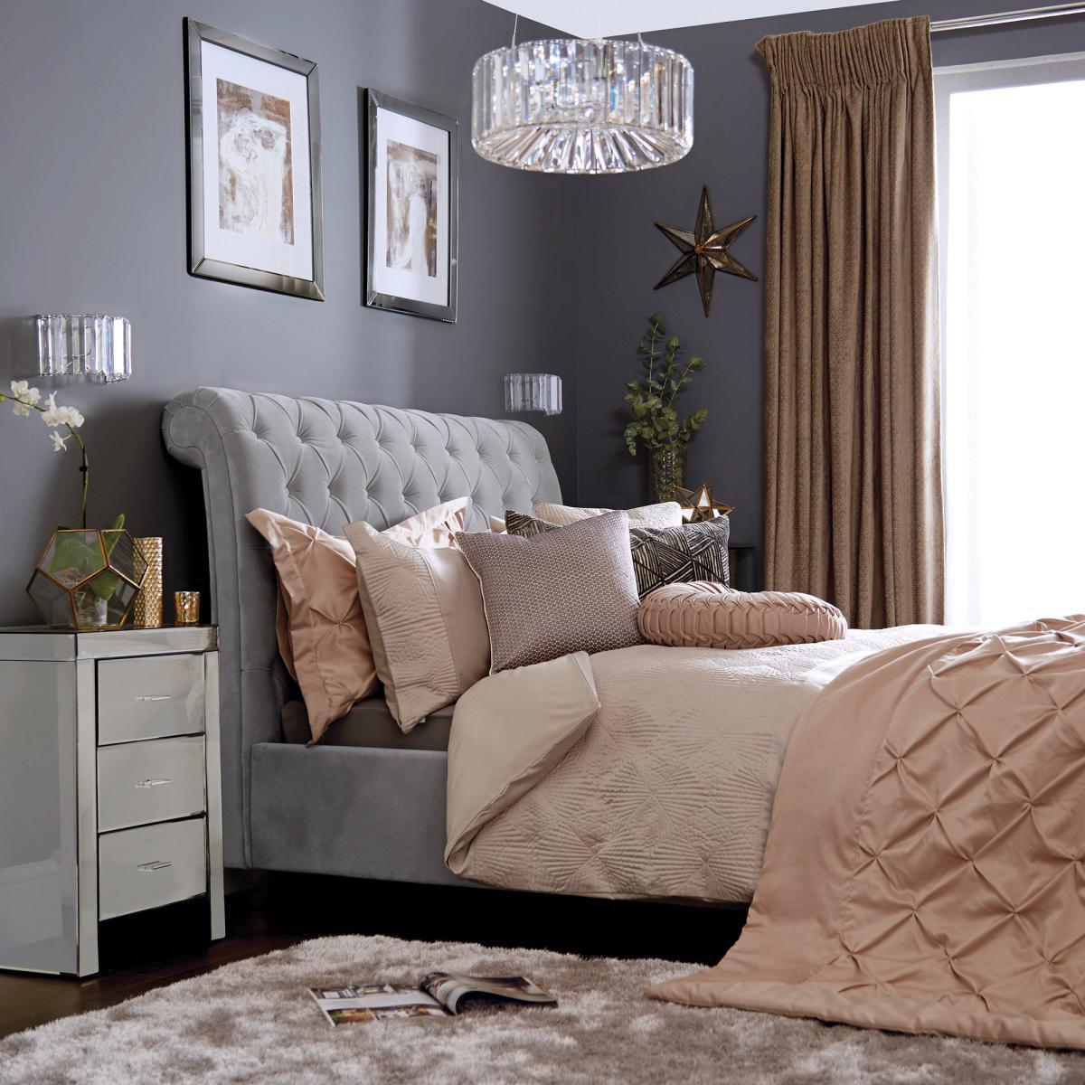 Karissa Champagne Bedspread Champagne Gold – image 3