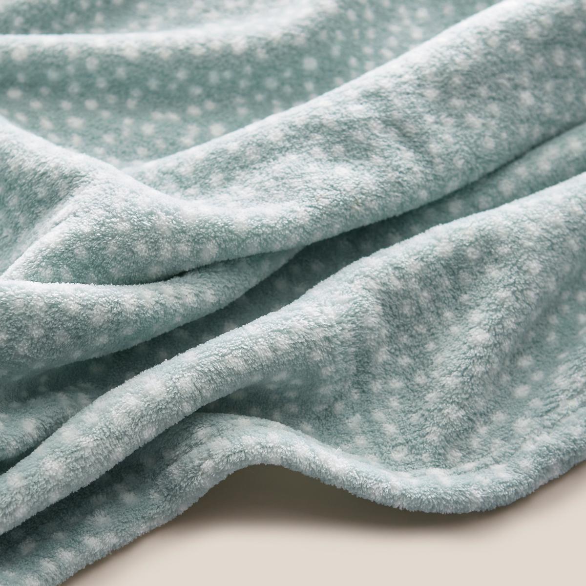 Dotty Seafoam Fleece Throw Blue – image 3