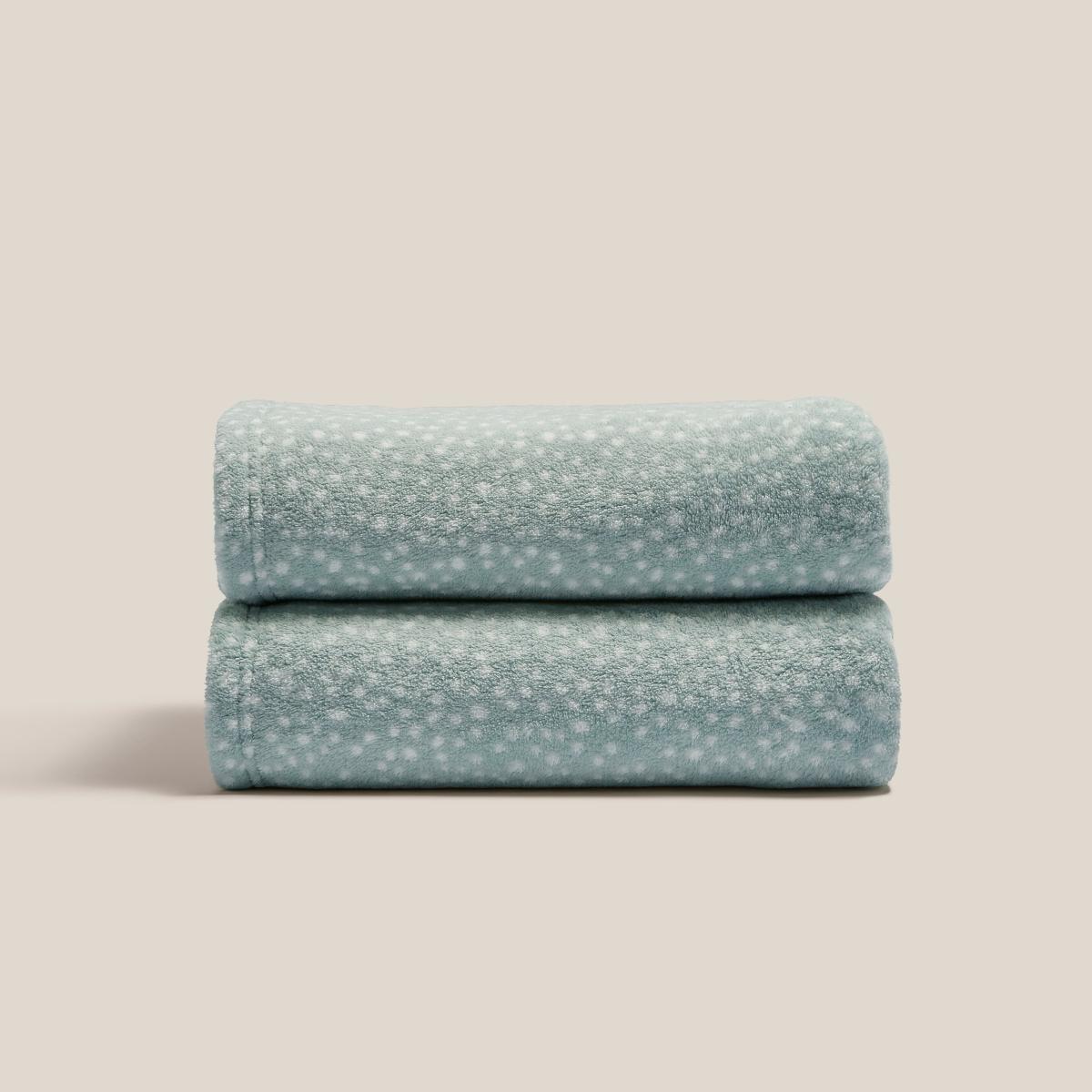 Dotty Seafoam Fleece Throw Blue – image 4