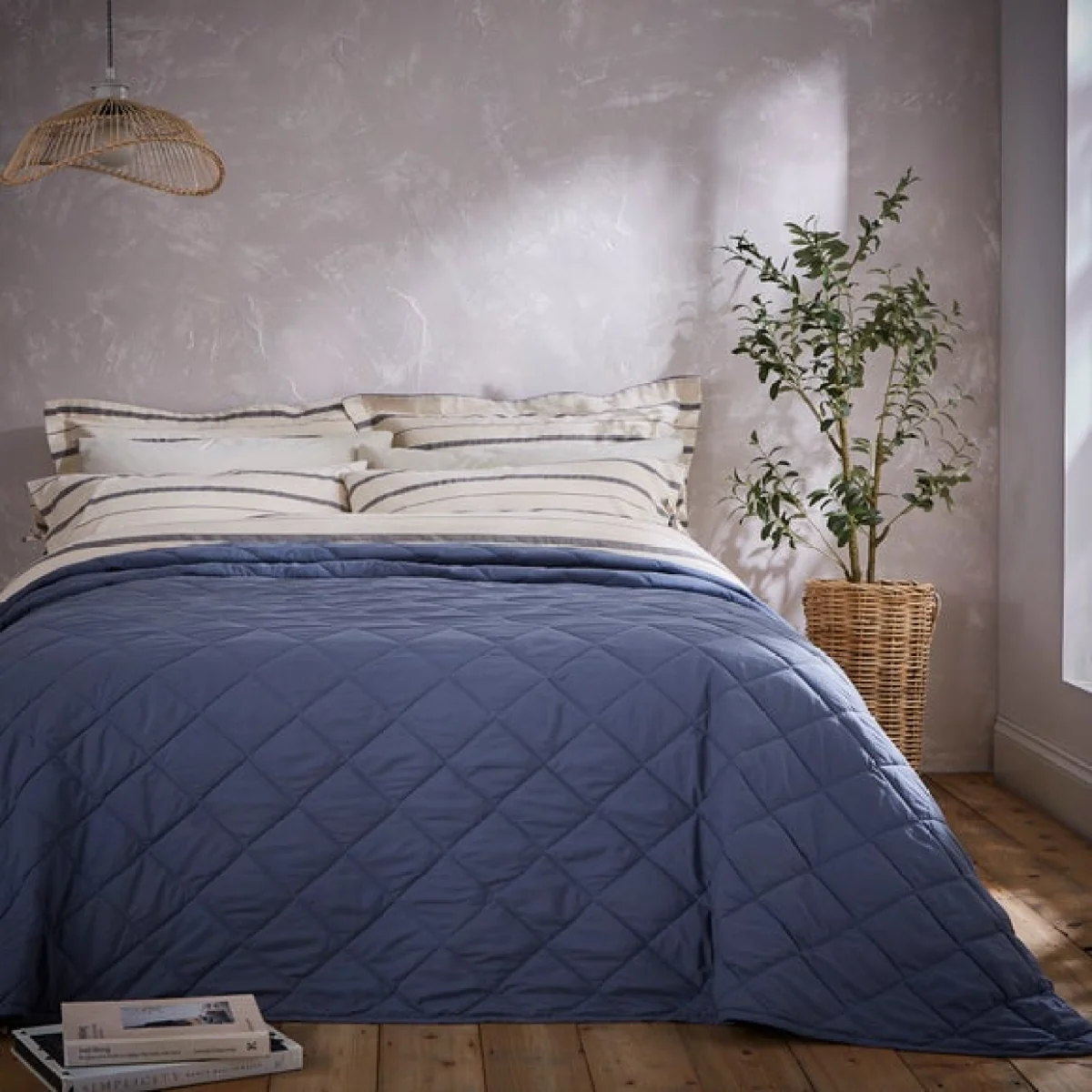 Helston Bedspread Folkstone Blue – image 2