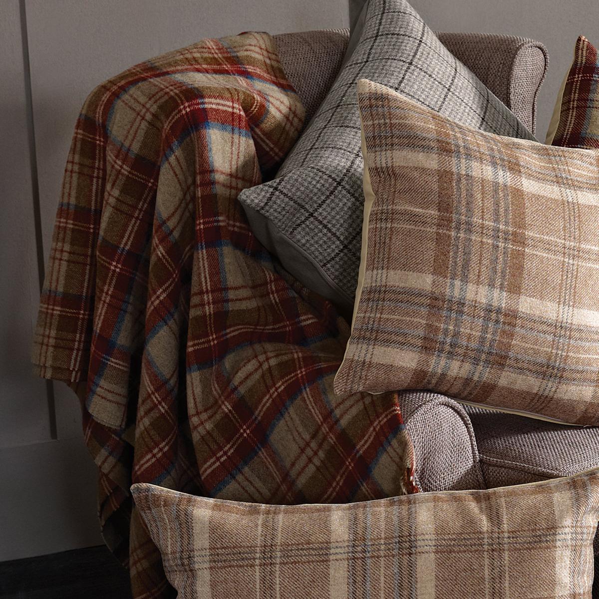 Checked Tweed Red Throw Red – image 4