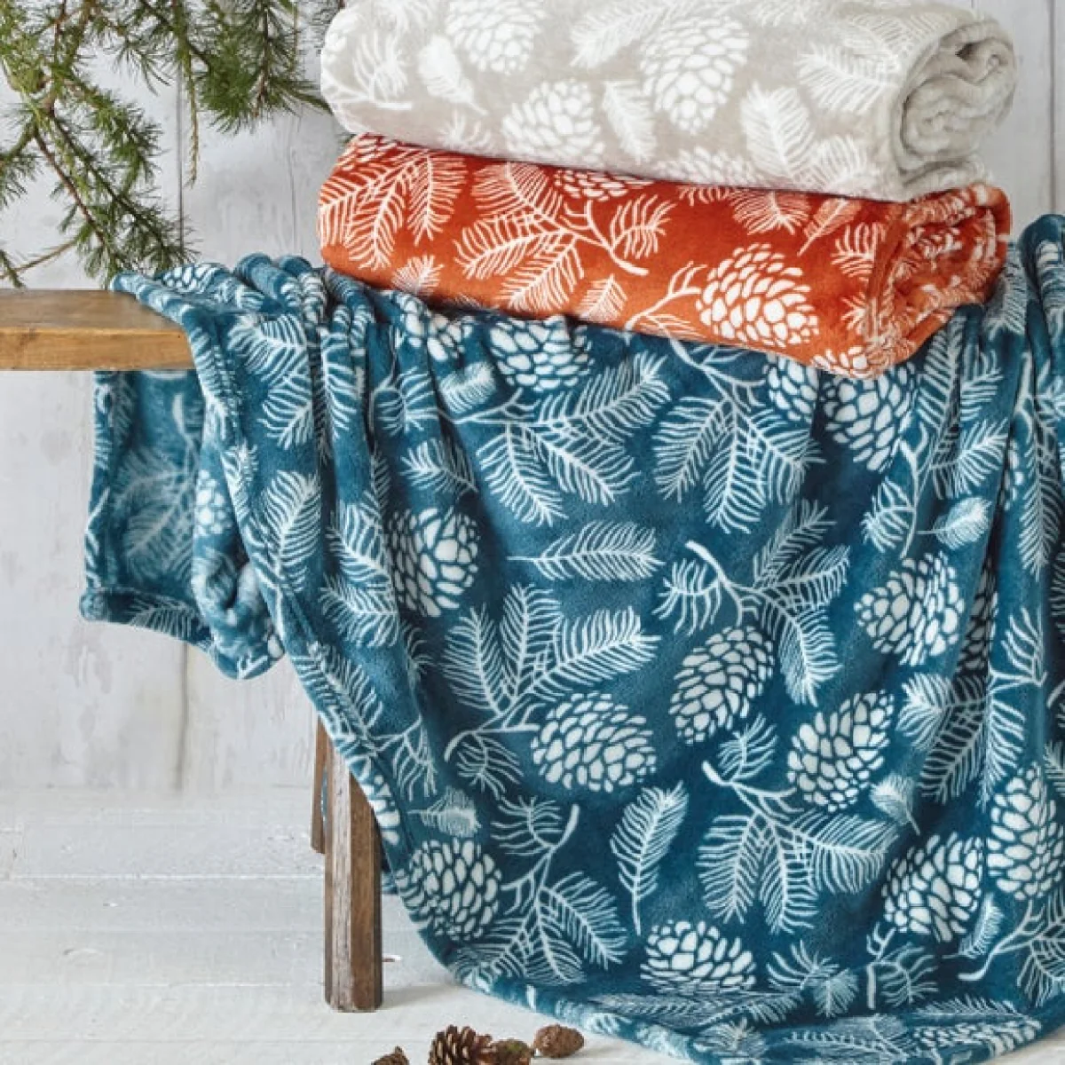 Irwin Fleece Throw 140x180 Rust – image 3